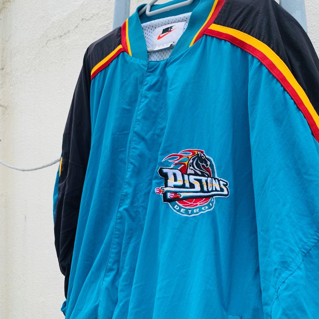 nike nsw windbreaker