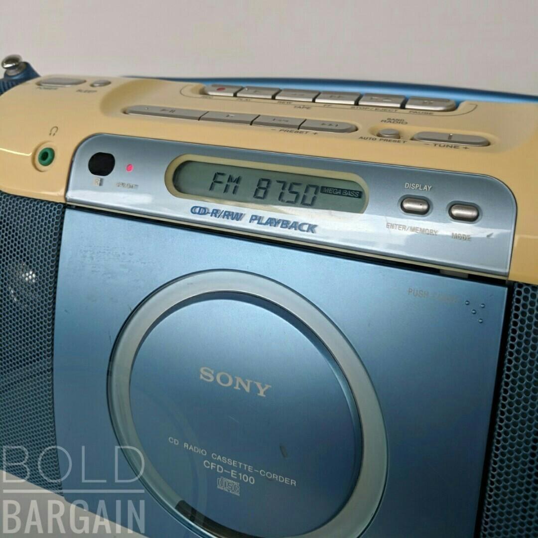 SONY CFDE100 CD Cassette Tape Player Recorder with Digital AM FM Radio