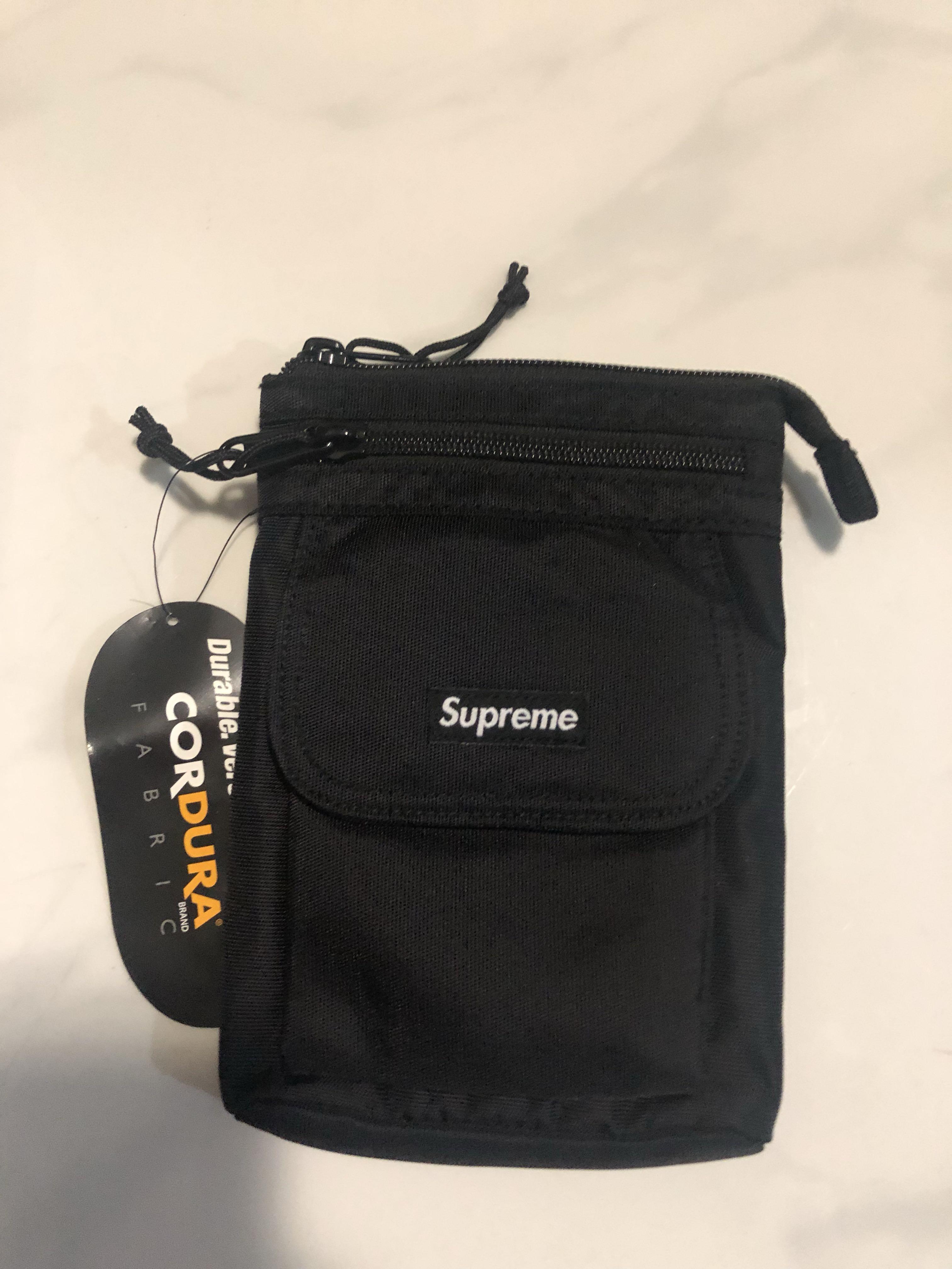 black shoulder bag supreme