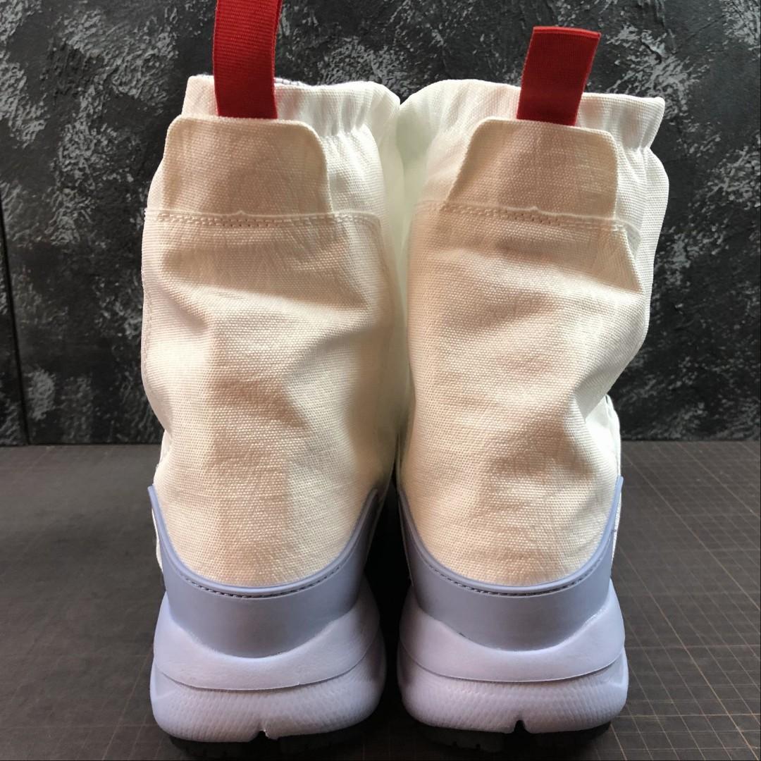 Mars yard hot sale overshoe on feet