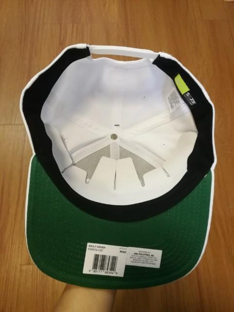 nike sportswear pro swoosh