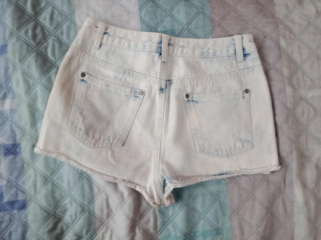 white wash jean shorts