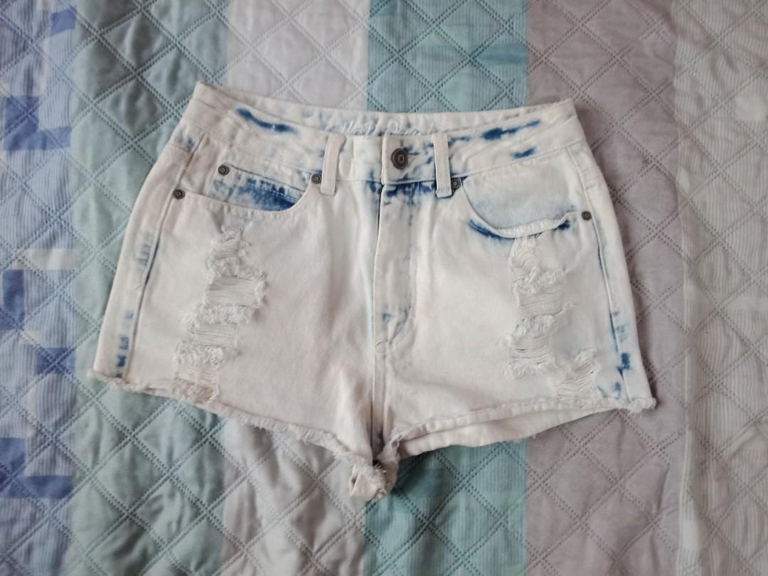 white wash jean shorts