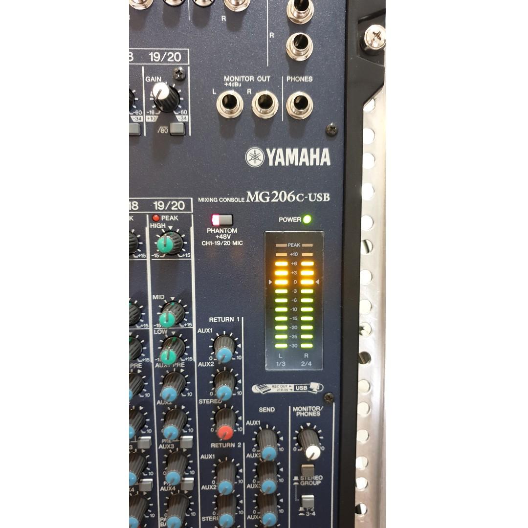 Yamaha MG206CUSB 20 Input 6 Bus USB Rack Mountable Audio Analog Mixer