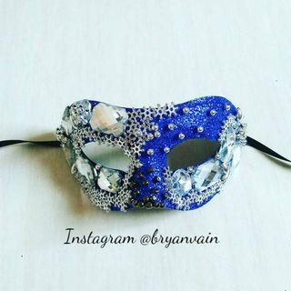 Masquerade Mask Blue Diamonds