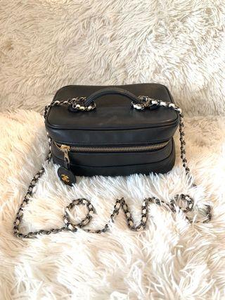 Authentic Vintage Chanel Vanity Case Bag Authentic Vintage Chanel Vanity Case Bag