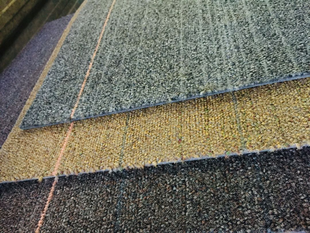 2nd hand carpet tiles, Furniture & Home Living, Home Decor, Carpets