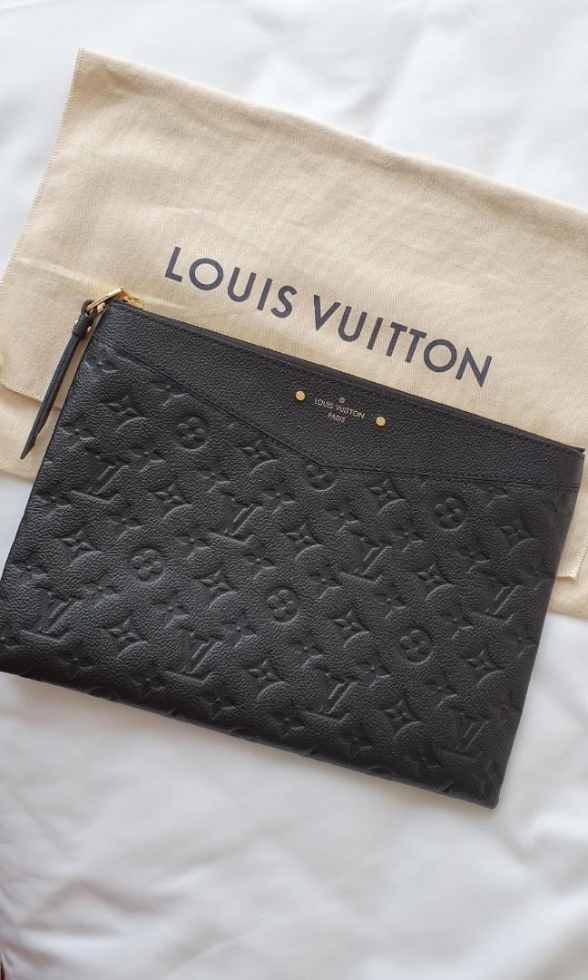 Præferencebehandling last gasformig BNIB Louis Vuitton LV Daily Pouch, Luxury, Bags & Wallets on Carousell