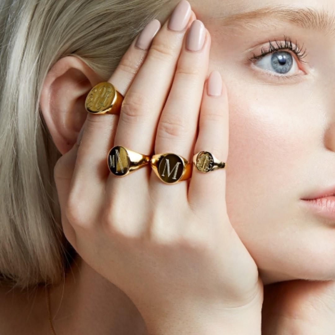 Mens gold signet rings engraved on sale