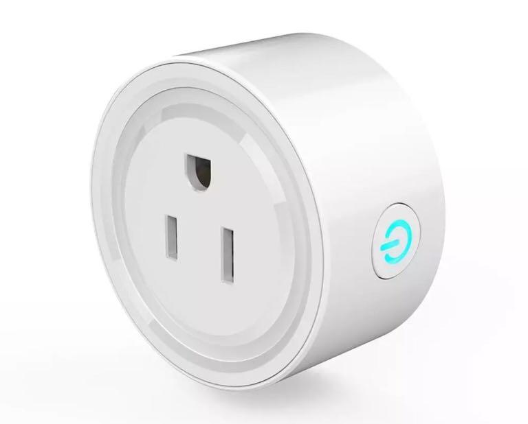 Smart Plug wifi (Category: Networking) located in Mandaluyong City. Submitted by itotan (Listing ID 248204766, Image 1). Description: Remotely control appliances from anywhere. Works with Alexa and google home. Load current :10amp, 250v.