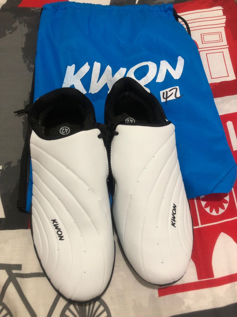 Kicking shoes clearance for taekwondo