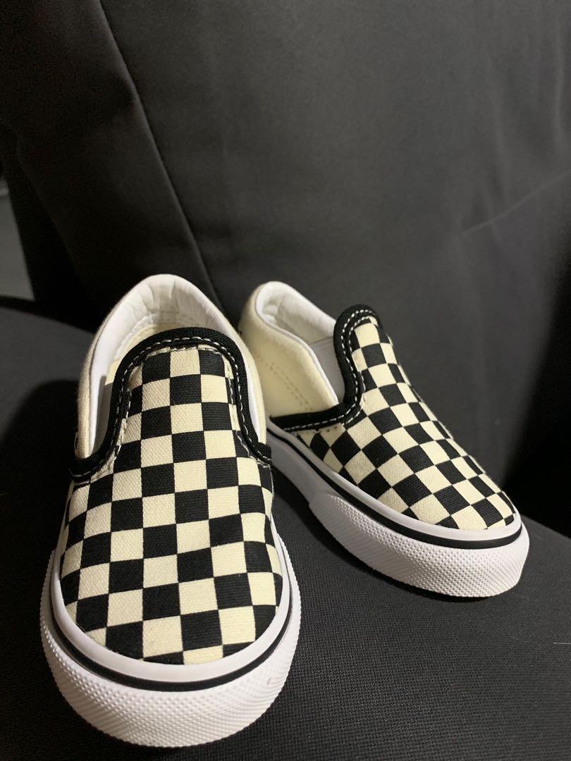 vans checkerboard slip on size 4