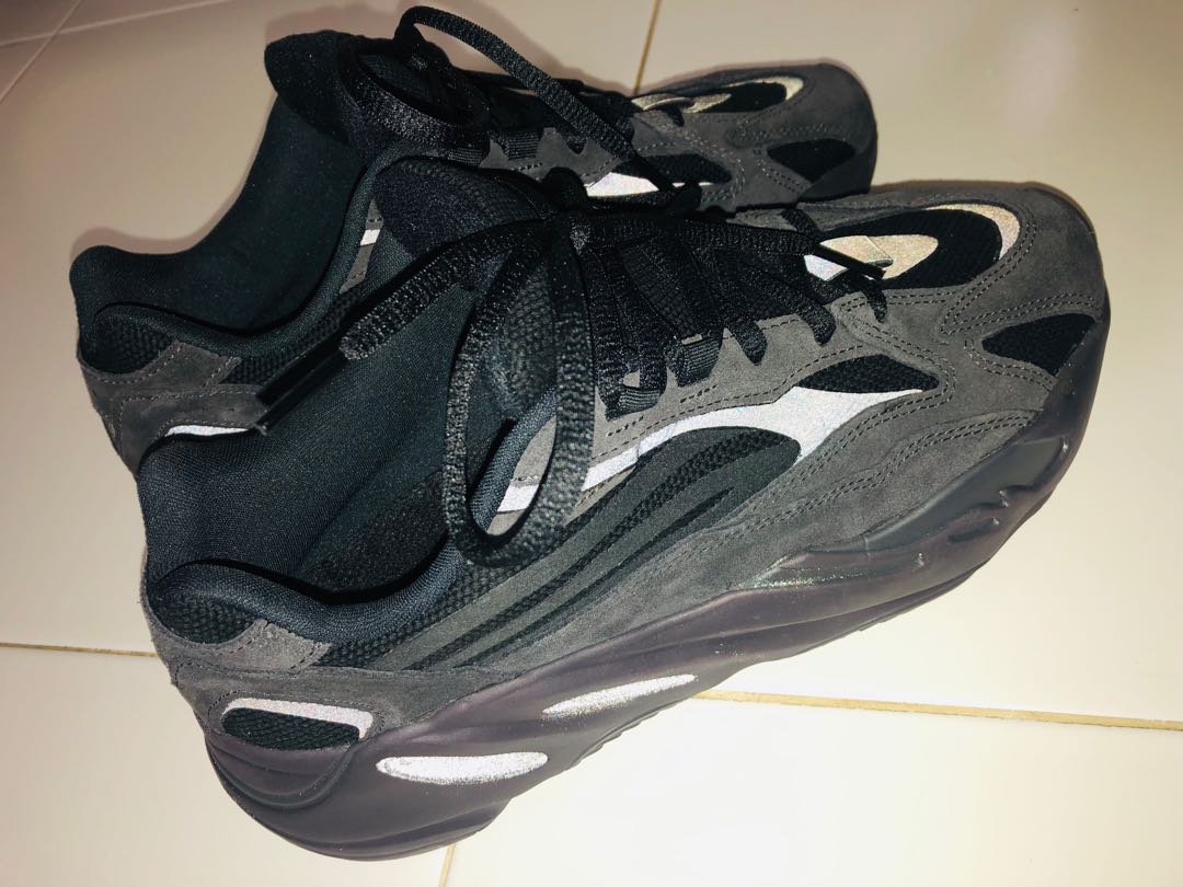 Adidas Yeezy Boost 700 V2s Vanta Grab it today