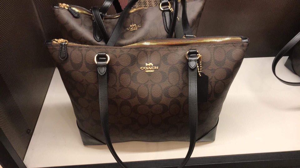 coach medium bag
