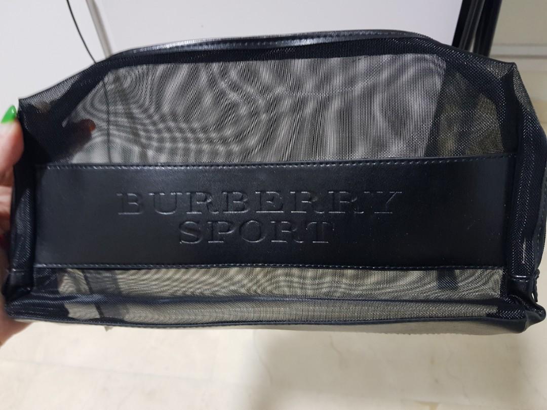 Burberry Sports Travel Pouch, Hobbies & Toys, Travel, Travel Essentials &  Accessories on Carousell
