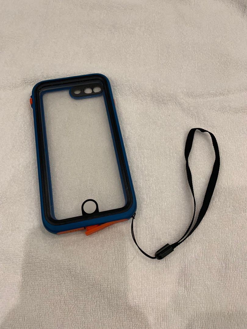 Catalyst waterproof casing for iPhone 7 Plus (Category: Cases & Sleeves) located in Pasig City. Submitted by closetqueen8888 (Listing ID 248358886, Image 3). Description: Catalyst waterproof casing for iPhone 7 Plus Used once No defects, no leaks RFS: changed phones Good as new Comes as is, no box .