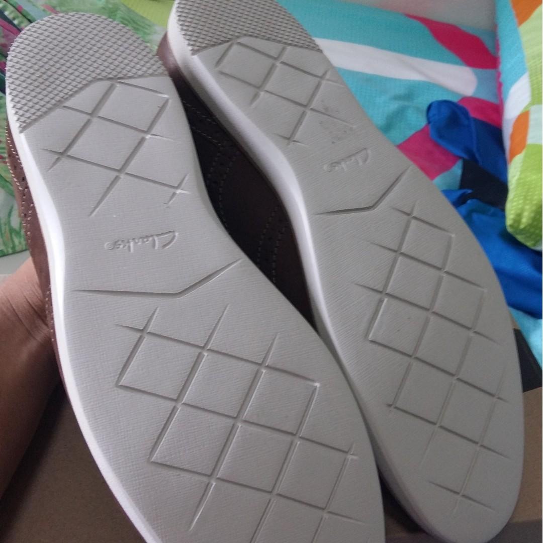 Clarks raharto wing store