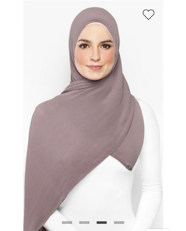Duck pleated outlet shawl price