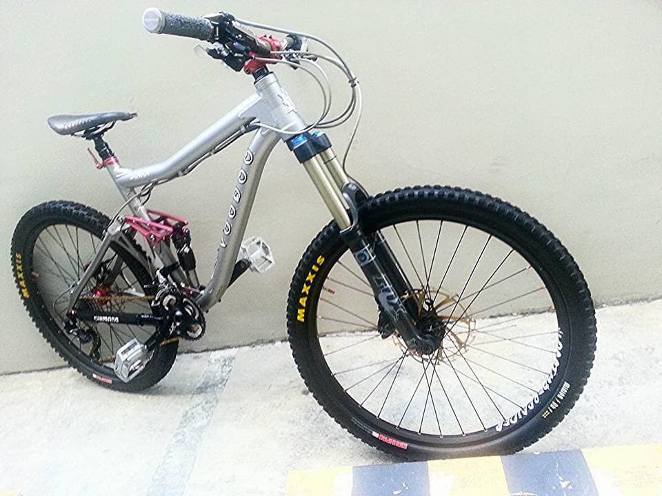 enduro bike full suspension