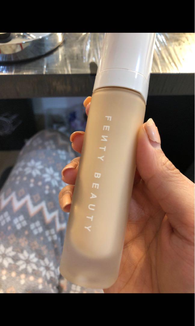 Fenty Pro Filt’r Foundation (170) (Category: Makeup) located in Cebu City. Submitted by lrgrc (Listing ID 247576935, Image 1). Description: This was given to me but it’s too light and too MATTE on my skin. I don’t know how to make it work on my skin.. 95% full! 100% authentic. Shade is 170 Best for very oily skin types Hydrate skin before using since it’s VERY matte.