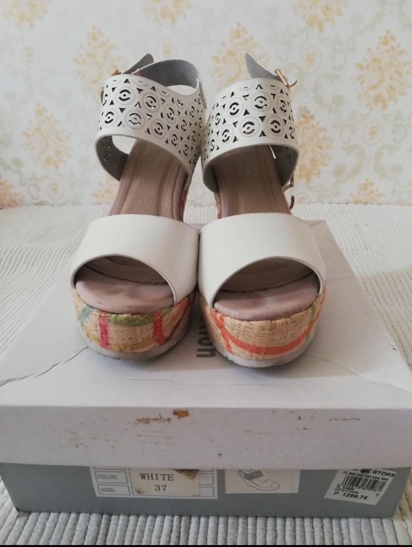 Gibi wedge sandals hotsell