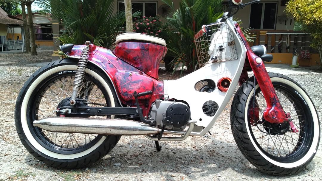 Honda Street Cub Motorbikes on Carousell
