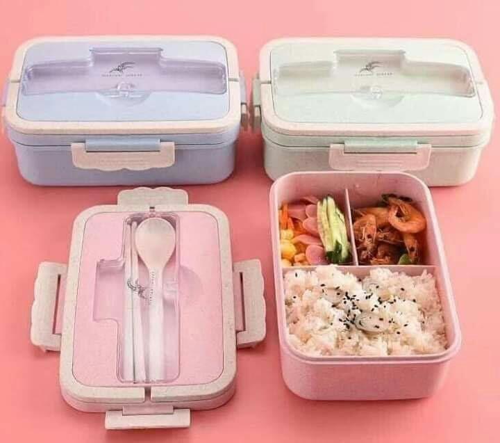 Lunchbox w/spoon & chopsticks (Category: Storage Boxes & Baskets) located in Quezon City. Submitted by rigelsfashiononline (Listing ID 248433460, Image 2). Description: Lunch box w/spoon & chopsticks Php 200.