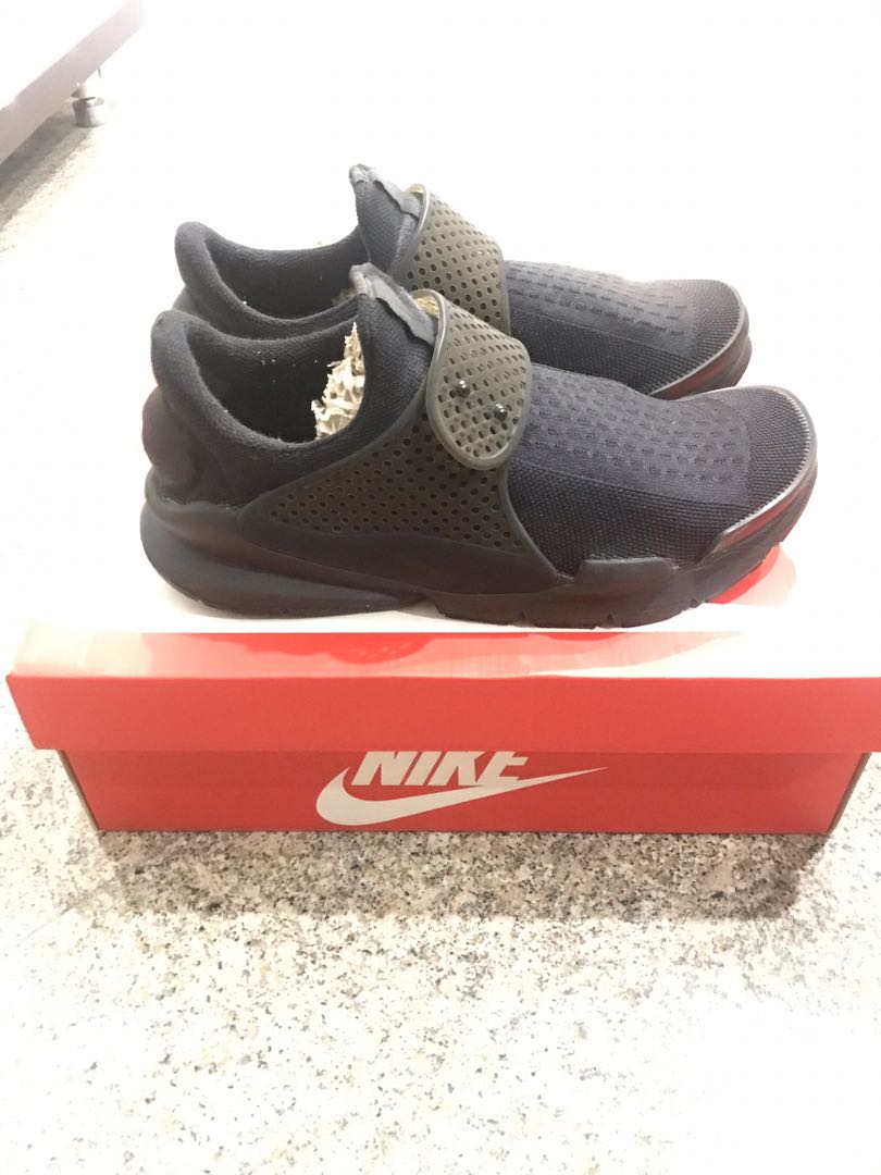 triple red sock dart