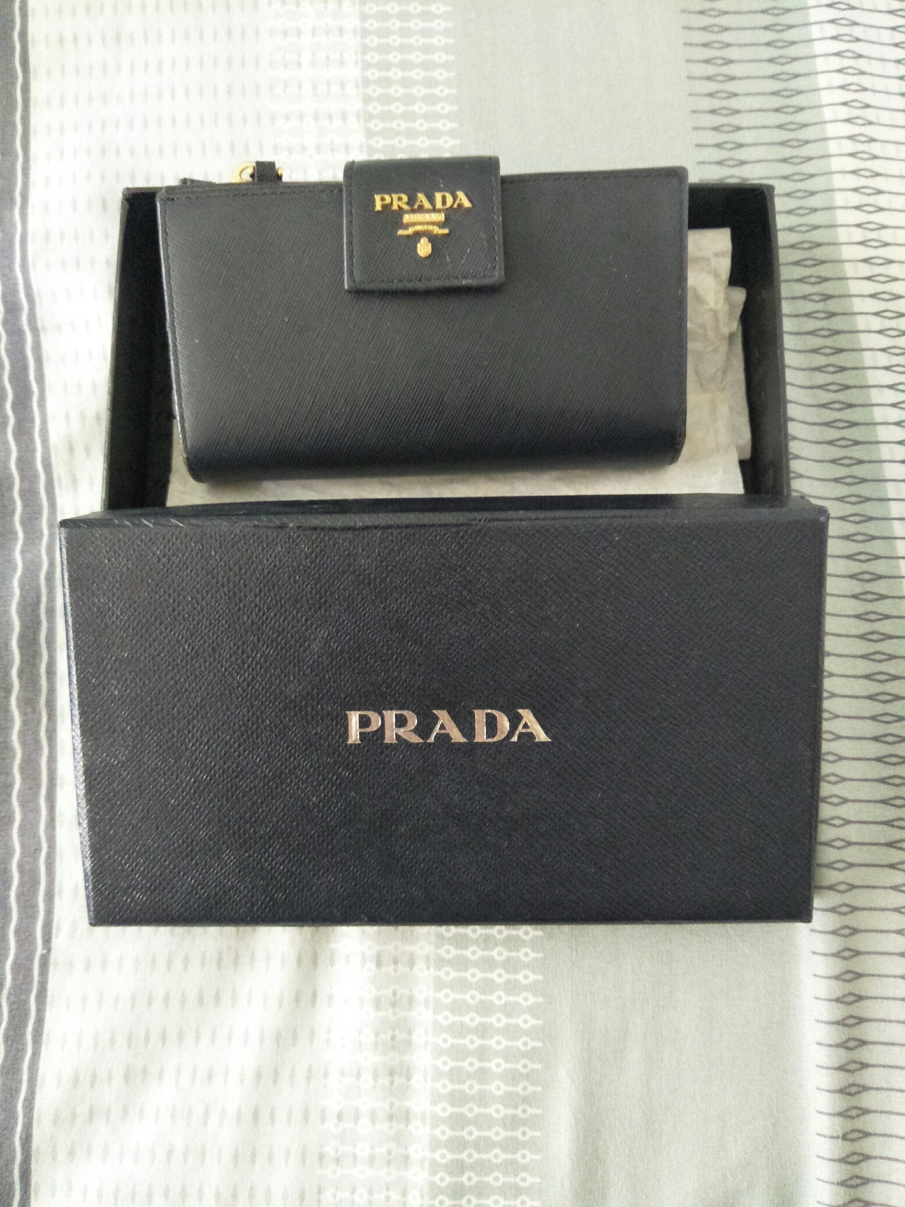 Prada medium saffiano leather wallet Luxury Bags Wallets on Carousell
