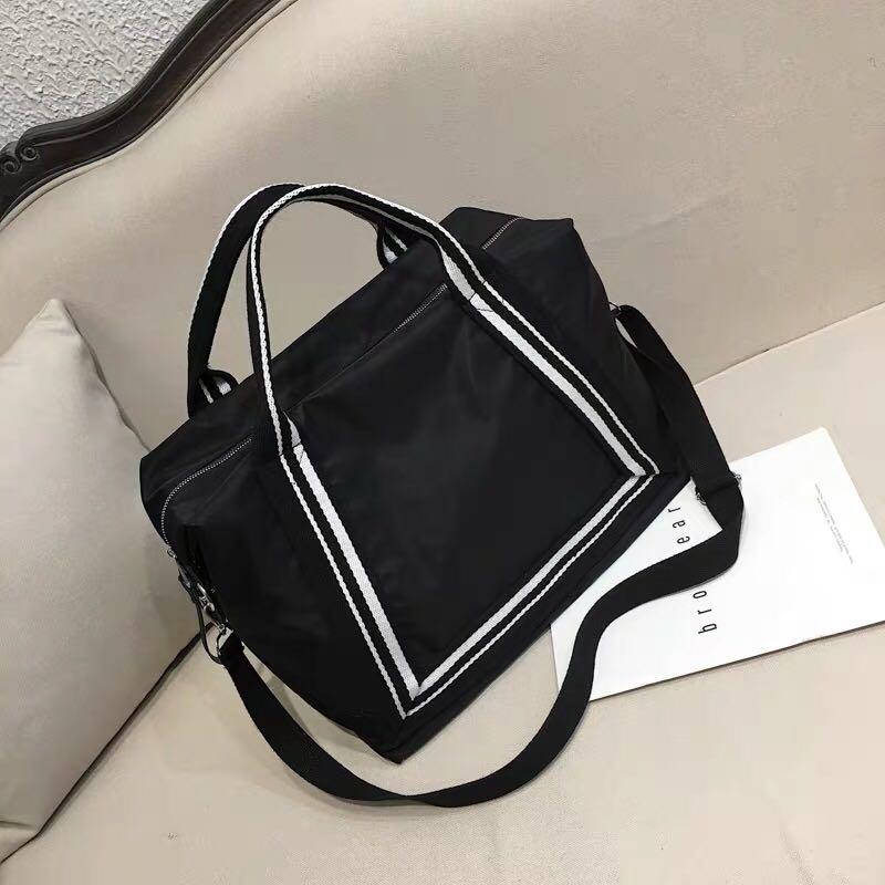 light handbags for travel