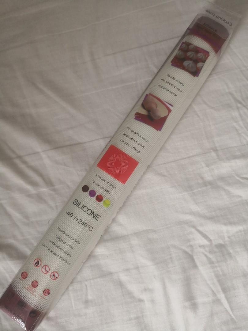 Silpat Silicone Baking Mat / Fondant Mat (Category: Bakeware) located in Makati City. Submitted by superstarpie08 (Listing ID 248371982, Image 3). Description: New Silicone Baking Mat /Fondant Mat 50cm x 40cm.