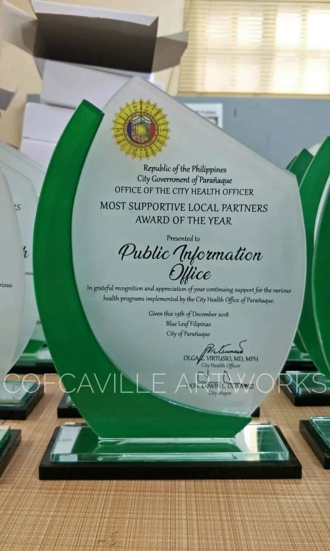 WE RUSH Glass plaque acrylic plaque trophies Trophy Awarding needs