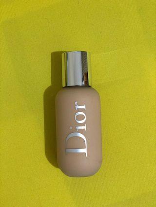 Dior Foundation shade 1 w. Baru 2 kali pakai, dijual karna salah shade. Original
