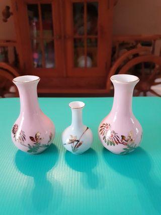 Mini porcelain vases