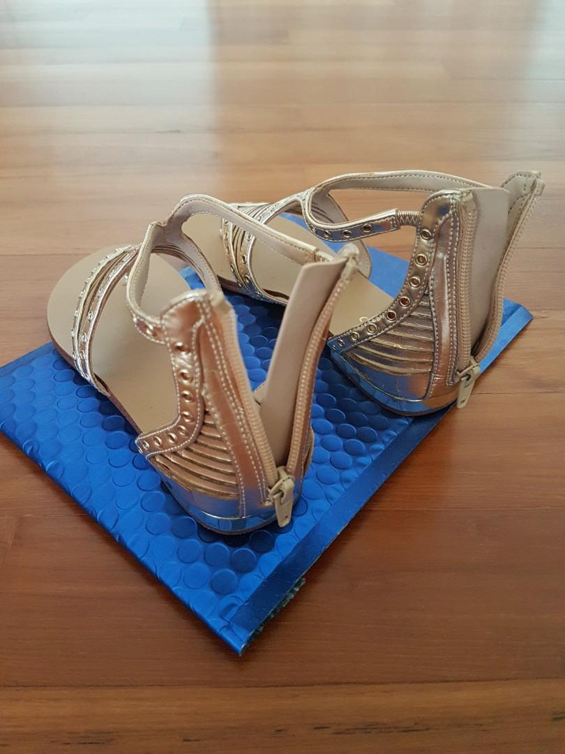 Aldo gold gladiator sandals hot sale