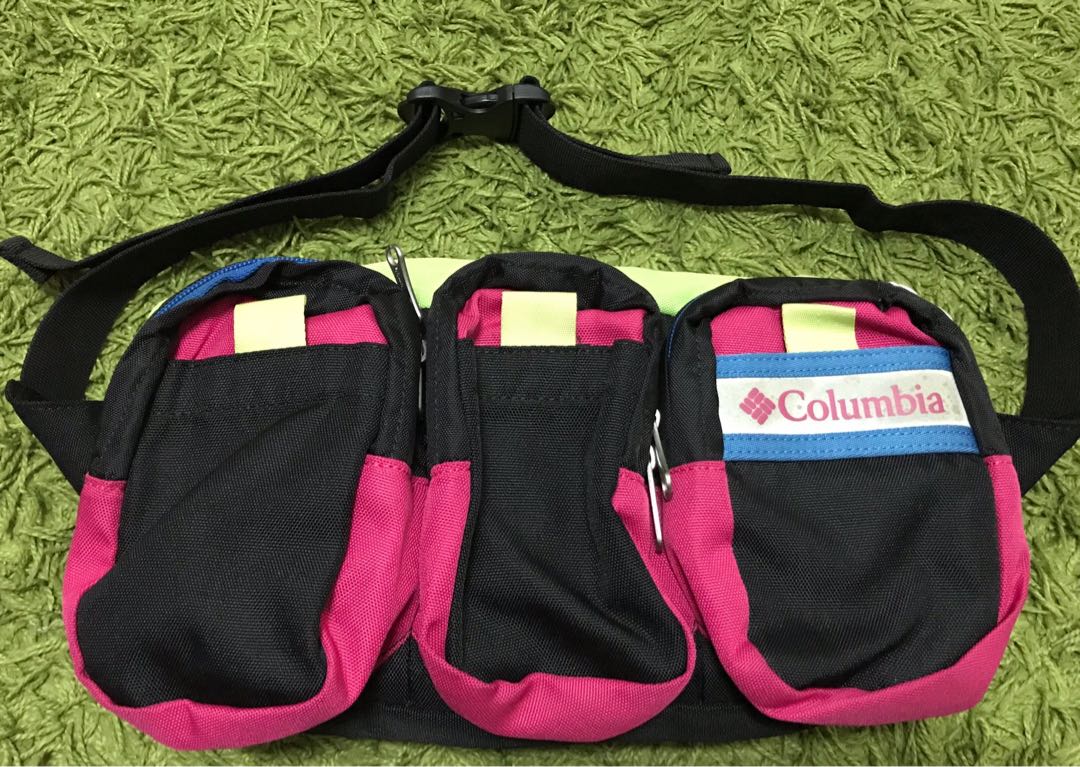 Columbia store pouch bag