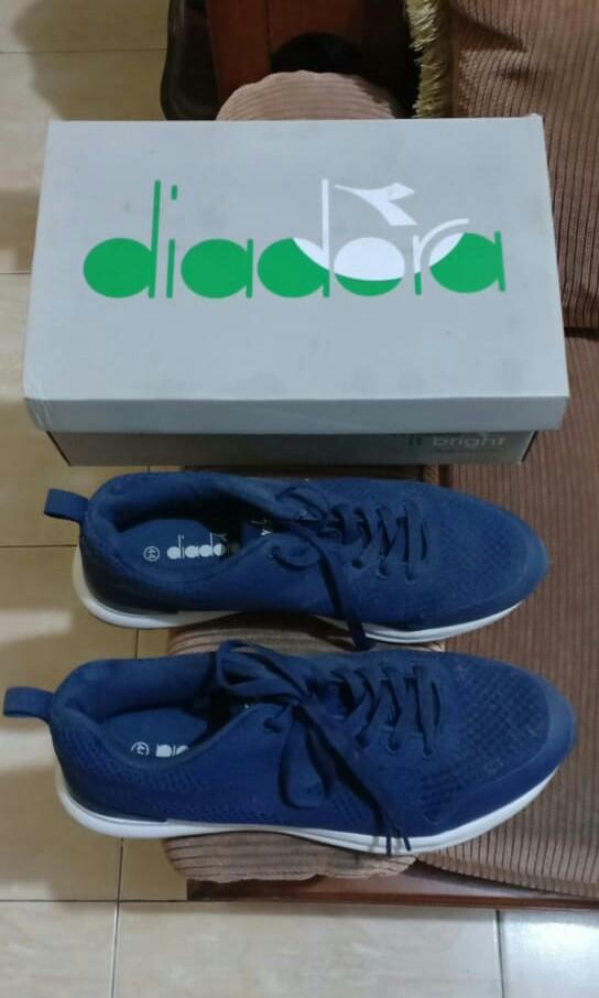 Diadora Marcello Navy Original 100 Sport Station Fesyen Pria Sepatu Lainnya Di Carousell