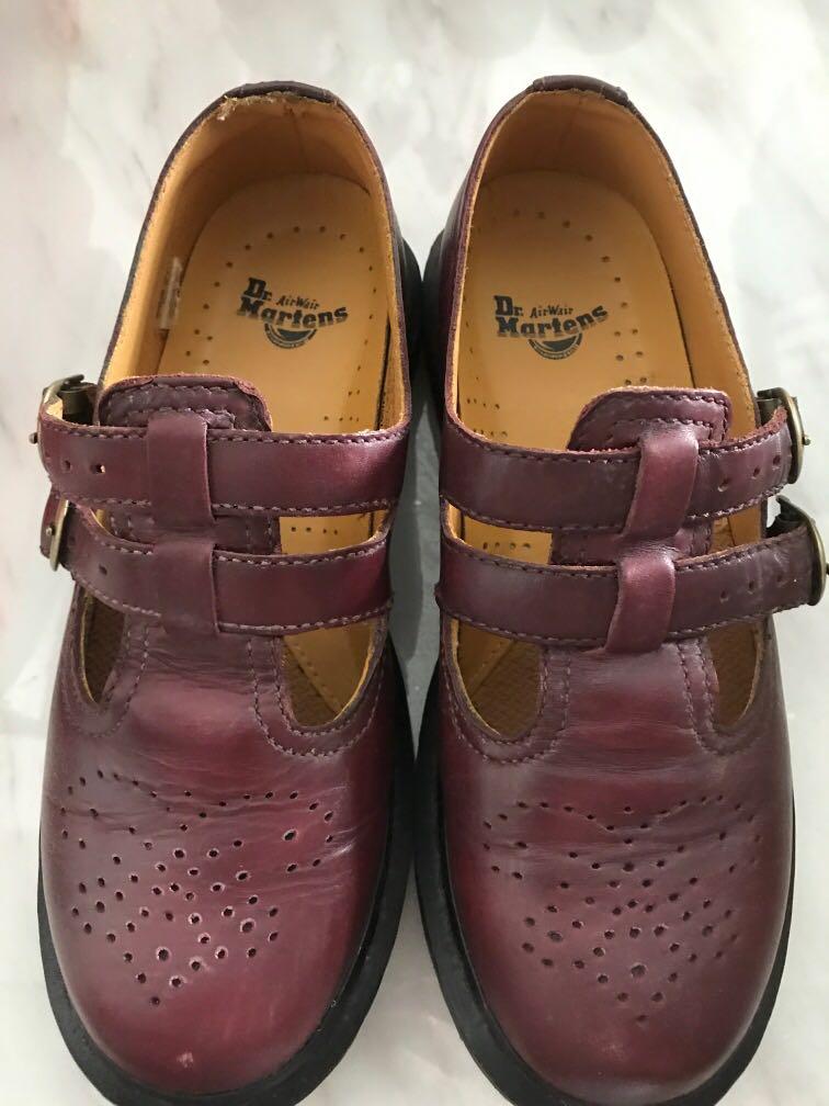 Dr Martens Mary Jane in red rouge vintage