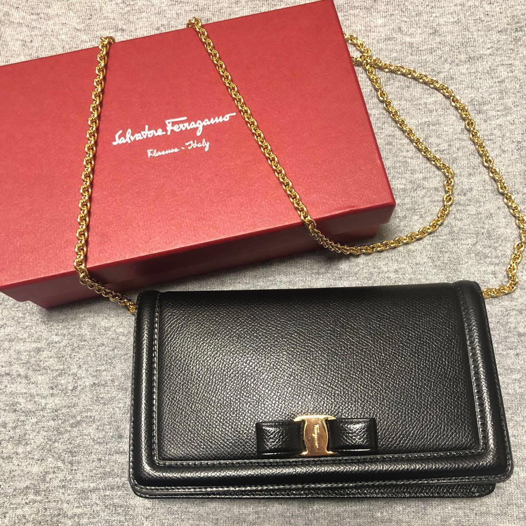 Ferragamo vara hotsell bow mini bag