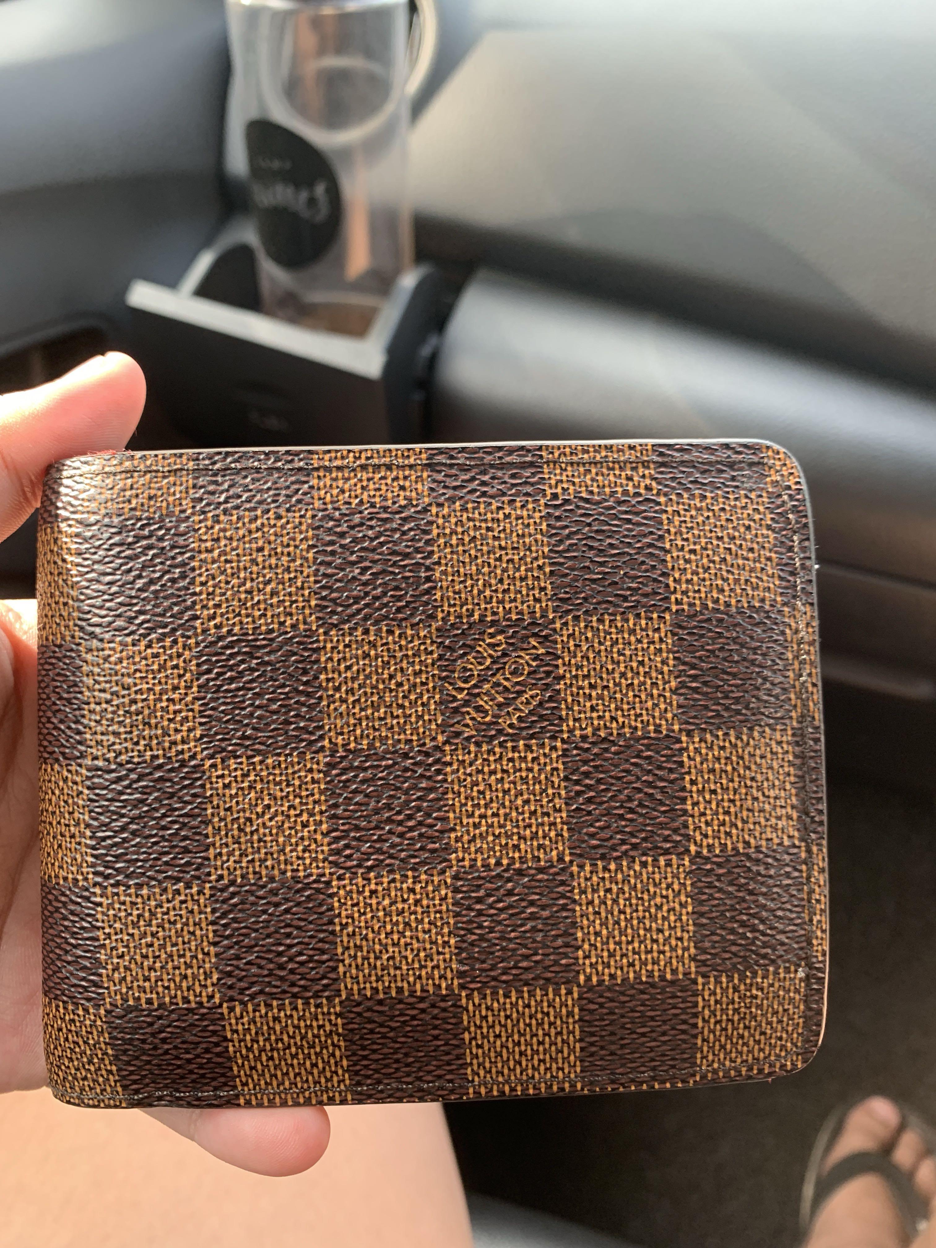 pre owned lv wallet