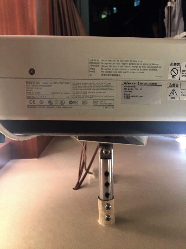 Projector （分類：投影機）位於 Hong Kong。 由 bobotam83 提交（商品編號 248710116，圖片 2）。簡介： 。