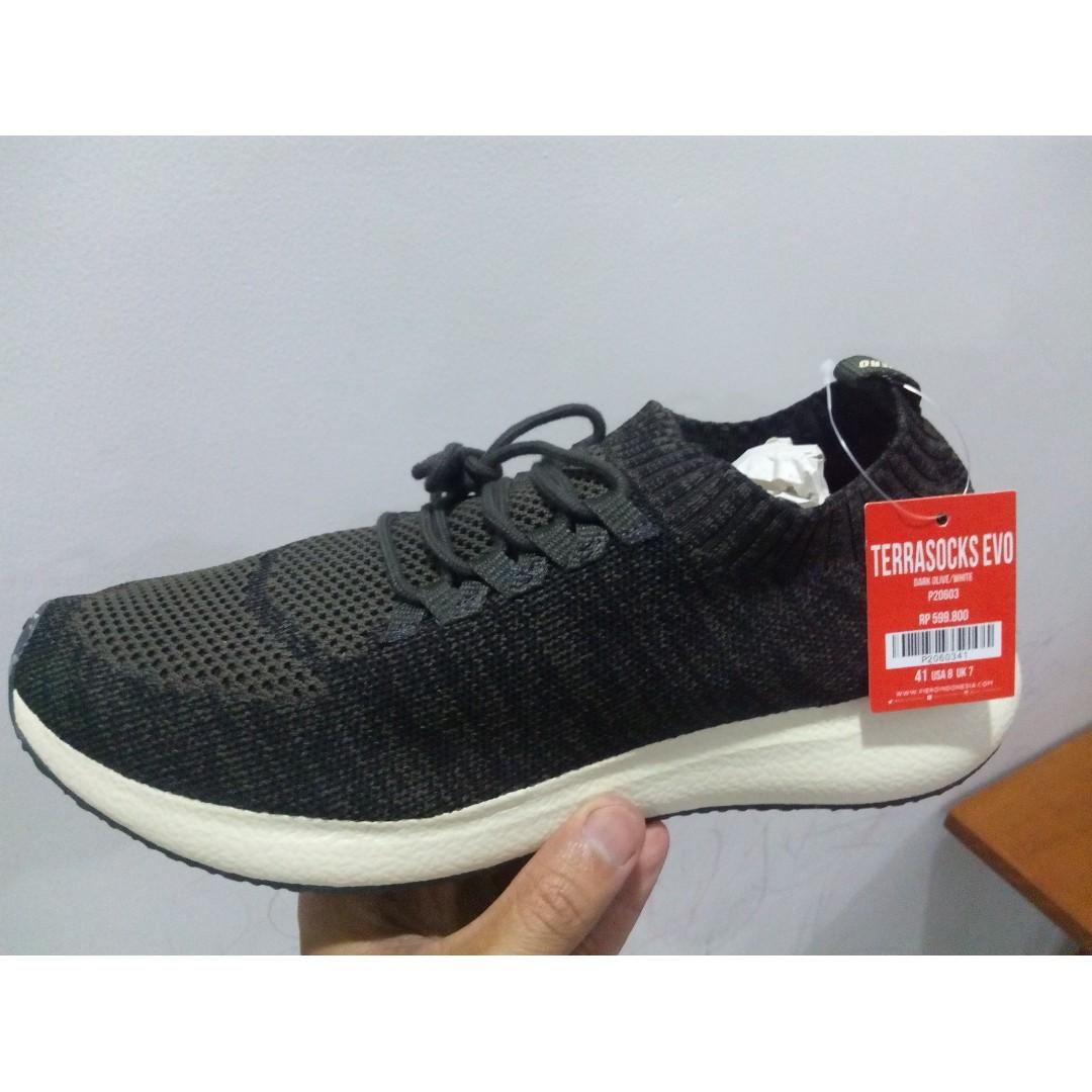 Sepatu Piero Terrasock warna Dark olive white size 41 Sepatu Piero Terrasock warna Dark olive white size 41
