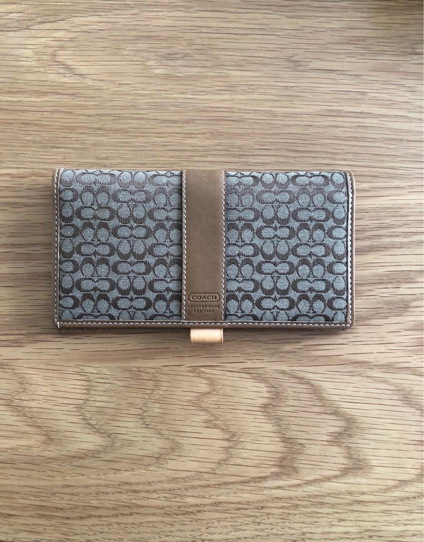 Coach Signature Print Checkbook Cover, Women's Fashion, Bags & Wallets,  Purses & Pouches on Carousell