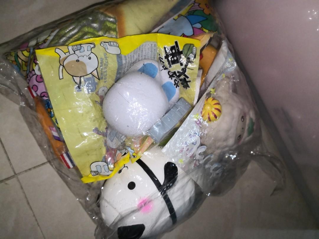 Squishy Set （分類：其他）位於 Hong Kong。 由 tayuu_ 提交（商品編號 248630480，圖片 1）。簡介： 有D full crs dfs。