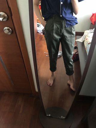 Boyfriend pants