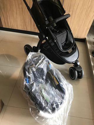 Mothercare Baby stroller(used) with free infant car seat(new)