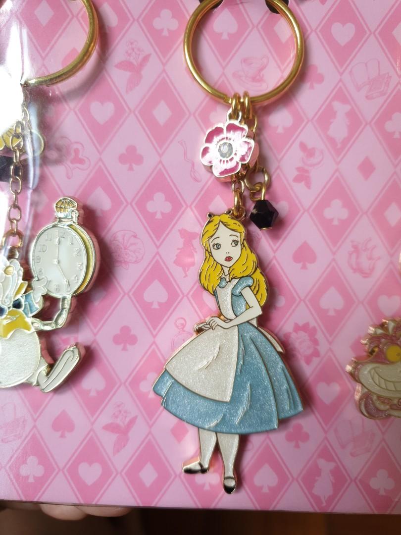 Alice in discount wonderland keychain