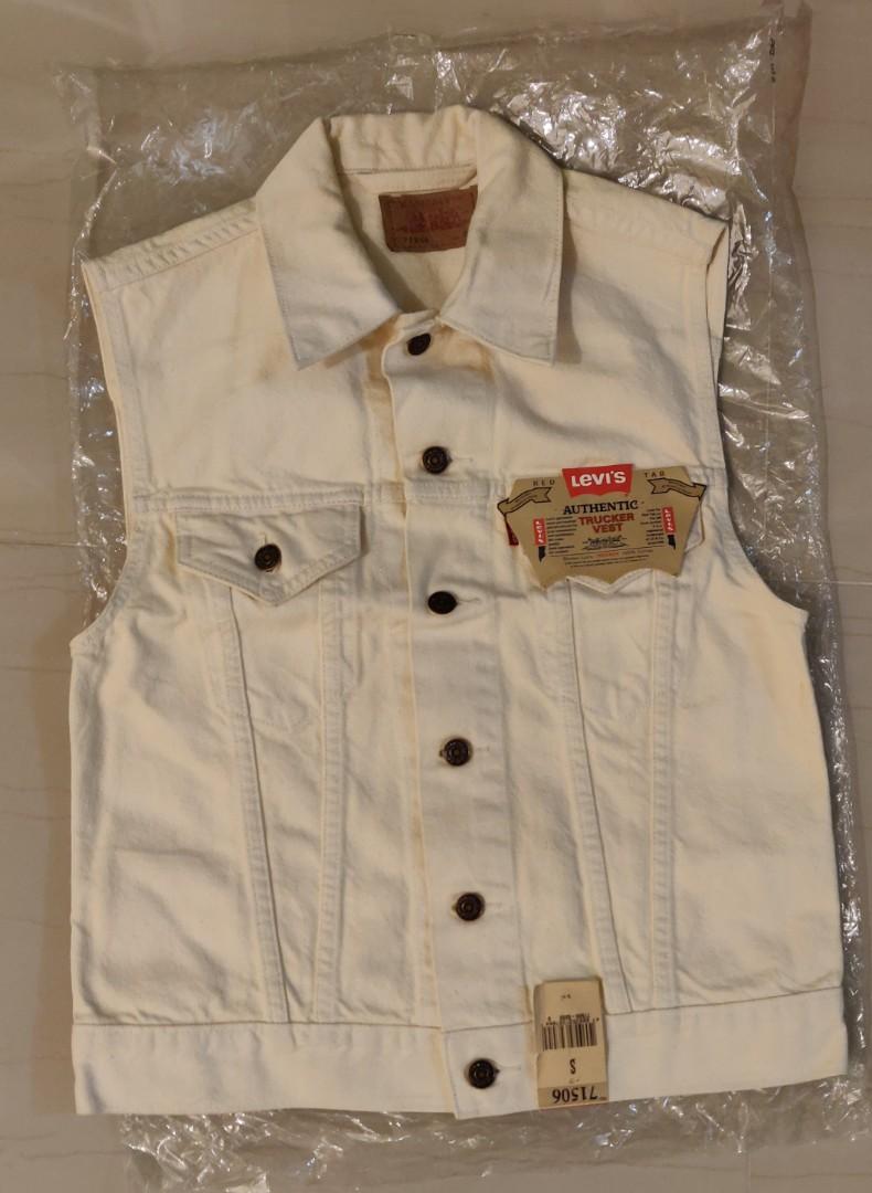 Authentic Levi's Trucker Vest for Women, Women's Fashion, Tops, Others Tops  on Carousell