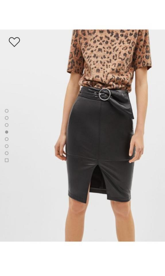 pakaian bawahan rok rok-mini Bershka Black Faux Leather Skirt