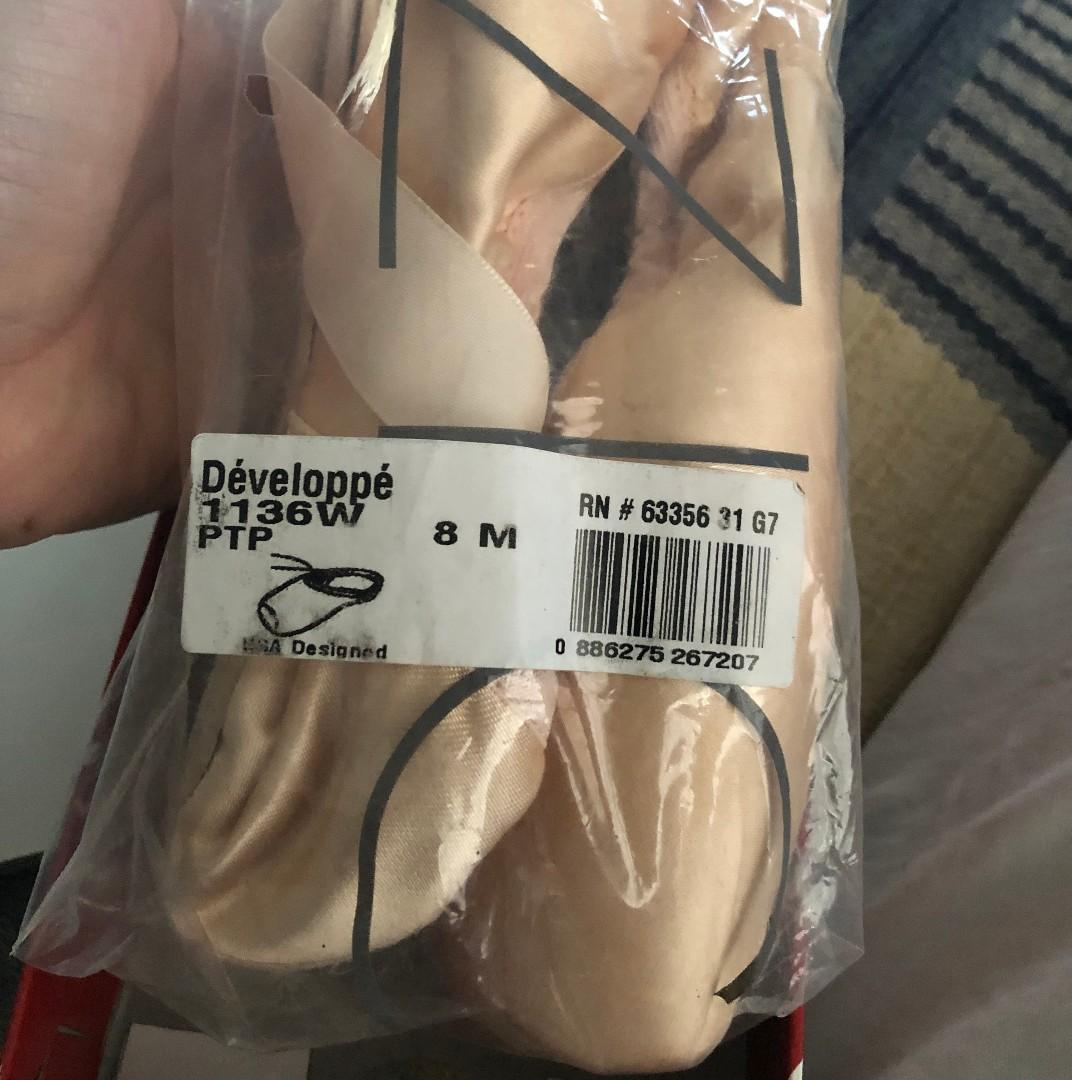Capezio Developpe 3 Shank Pointe Shoe Size 8M Used once only Everything Else on Carousell